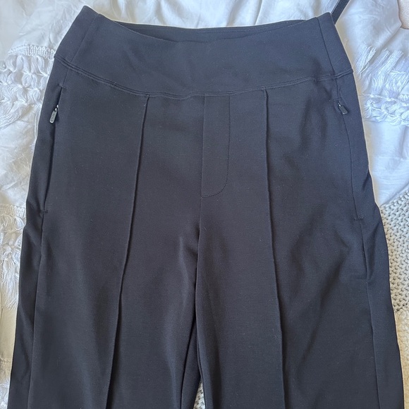 Athleta Eastbound straight pant - Picture 3 of 5
